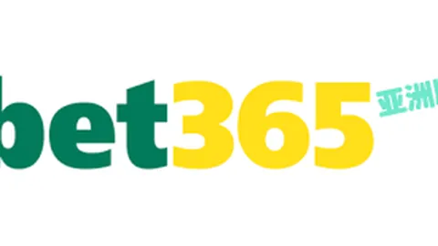 新春走基层·记者探秘各行各业｜共庆中国年——口岸卫士移民警察的节日形象